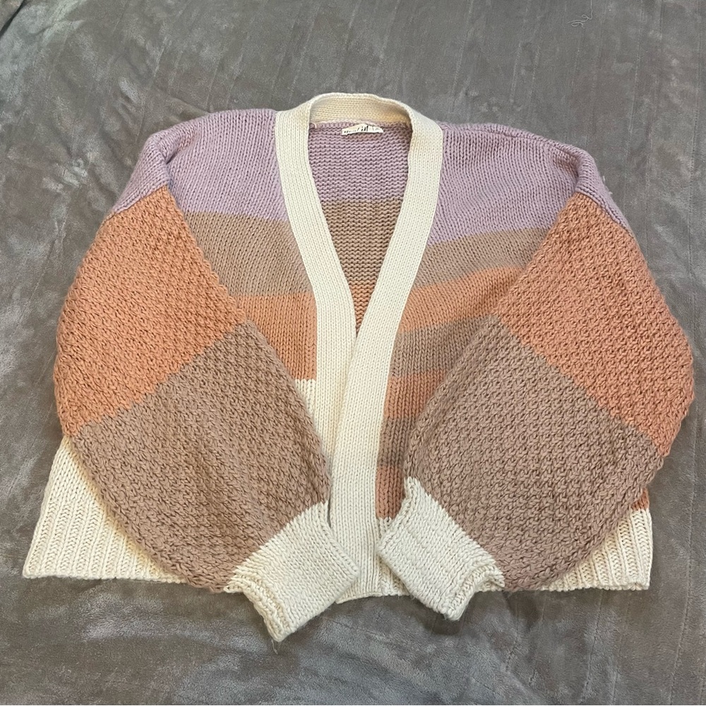 Color block knit crop sweater